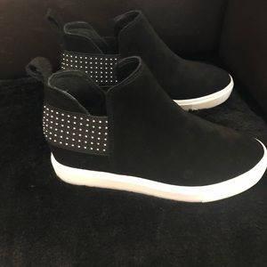Steve Madden Black studded slip on shoes
